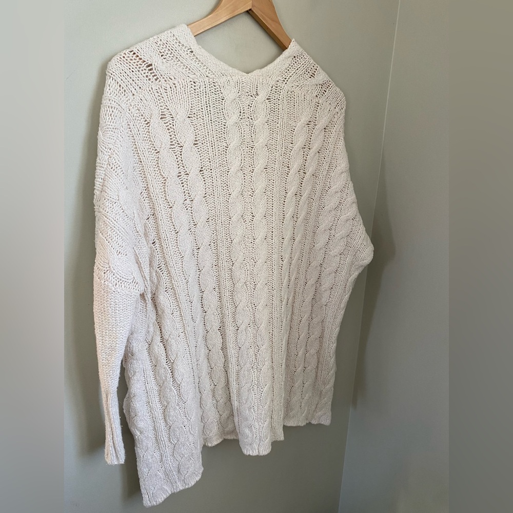 FREE PEOPLE Women’s Long Sleeve Easy Cable Knit V-Neck Sweater Size XS - Picture 5 of 10